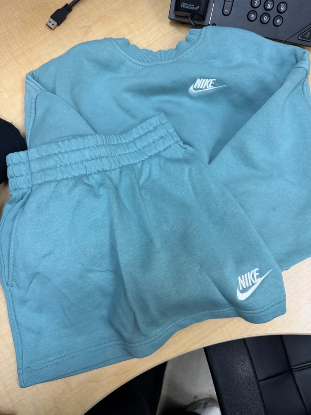Nike Teal Green Kids' Skirt & Sweashirt with White Logo - Picture 1 of 4